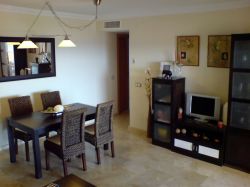 Apartment on Golf Course Doña Julia