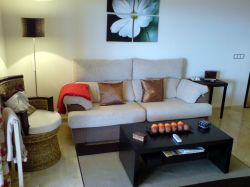 Apartment on Golf Course Doña Julia