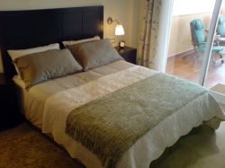 Apartment on Golf Course Doña Julia