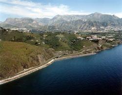 Playa de Wilches between Nerja and Torrox