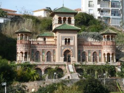 Navajas House in Torremolinos - La Casa de los Navajas (Flickr by Terry Wha)